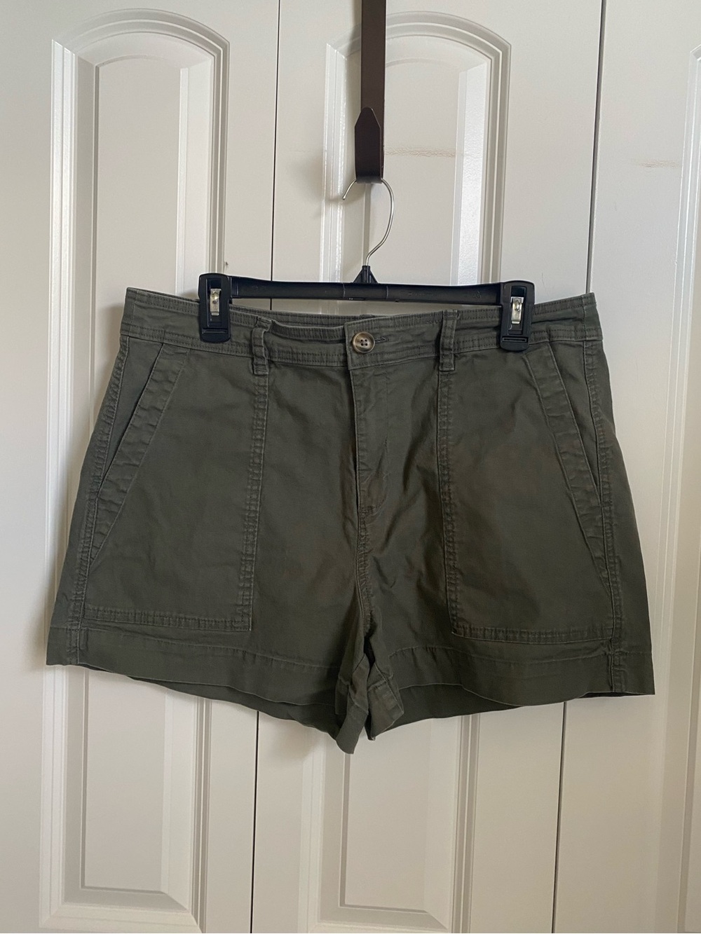 a new day Olive Stretch Utility Shorts